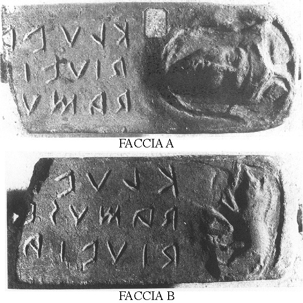 Iovila opisthographe en terre cuite provenant de Capoue (IVe- IIIe siècle av. J.-C.)- Alphabet à base étrusque 